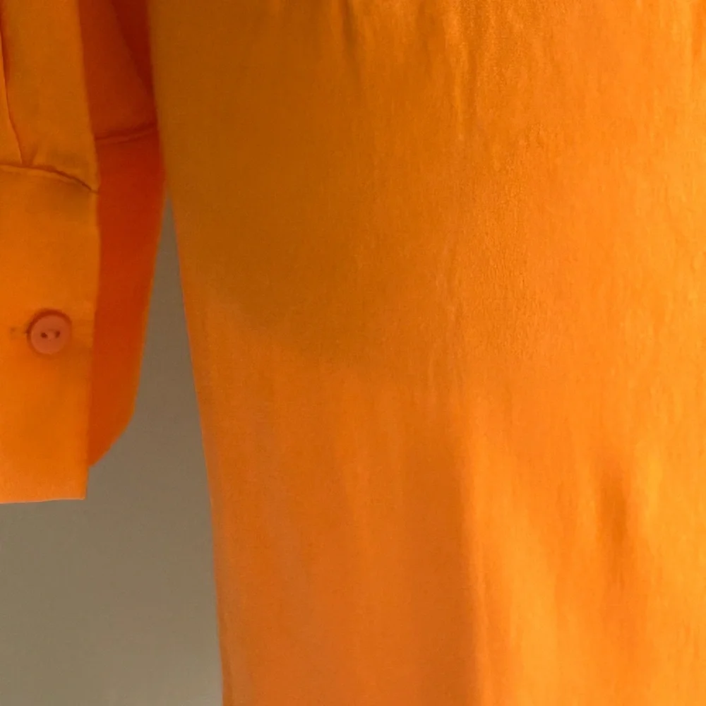 NWT Zara Orange twist satin shirt dress. Size Small. Long sleeves, deep v neck. - Picture 7 of 16